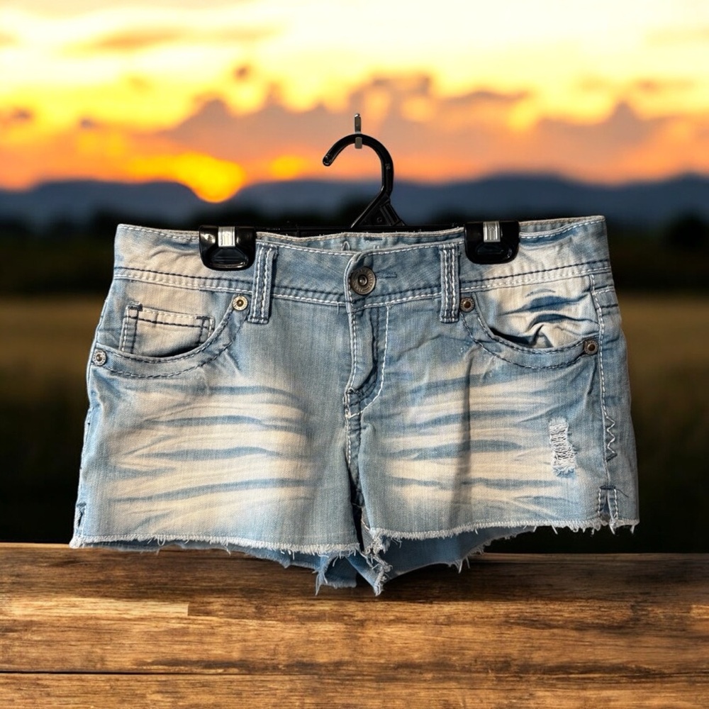 Amethyst Jeans Leah Distressed Denim Shorts